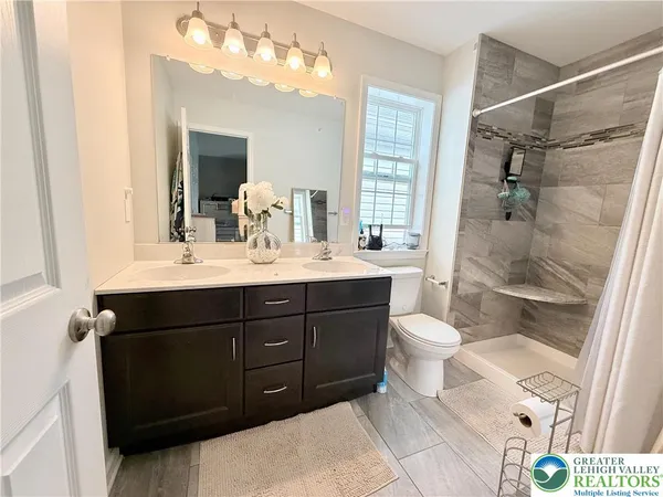 $440,000 | 2121 Huntington Lane, Easton, PA 18040