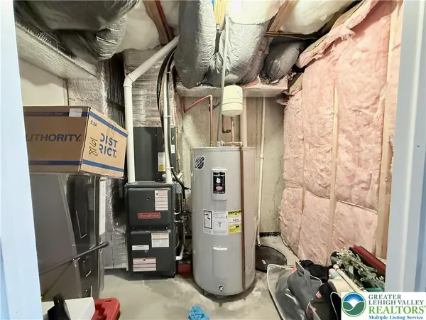 $440,000 | 2121 Huntington Lane, Easton, PA 18040