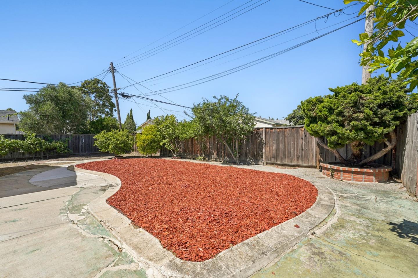 4615 Armour Drive Santa Clara, CA 95054 - Photo 28 of 35 a view of a backyard