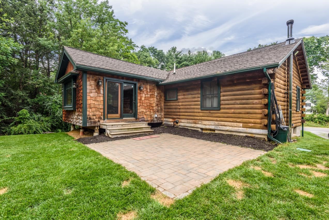 129 Windham Road Derry, NH 03038 - Photo 3 of 37