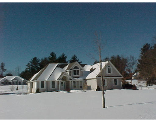3 Hunter's Ridge Circle Southwick, MA 01077 - Photo 2 of 9 Gallery Image 2