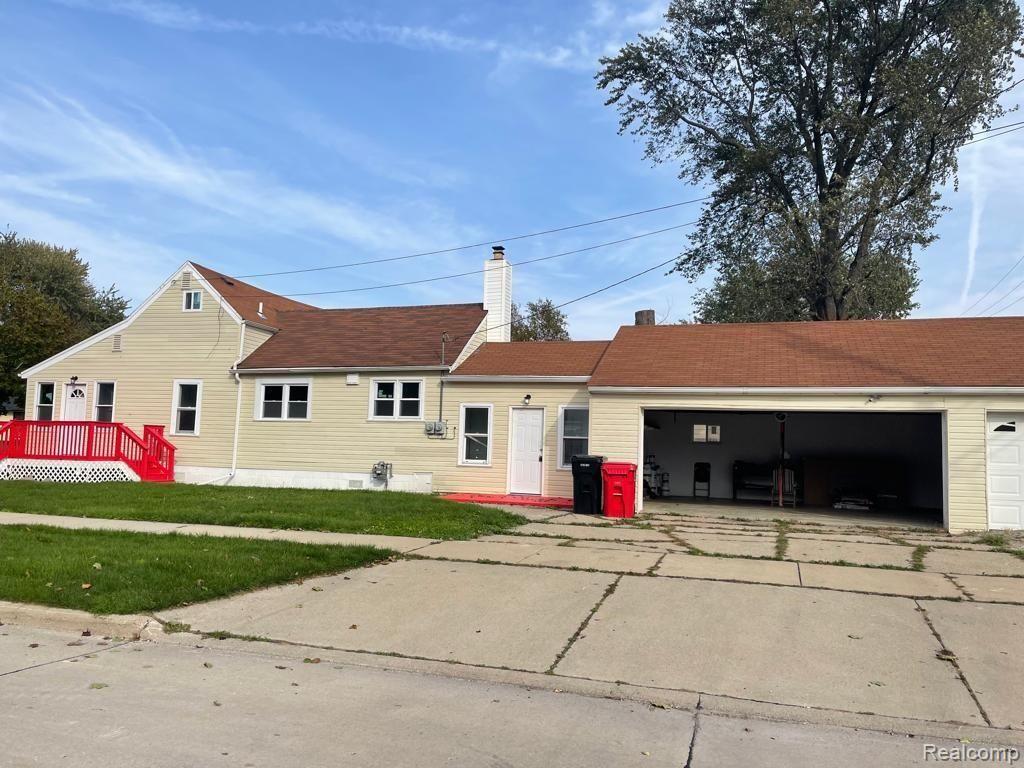 17898 Common Road Roseville, MI 48066 - Photo 2 of 58 1.jpeg