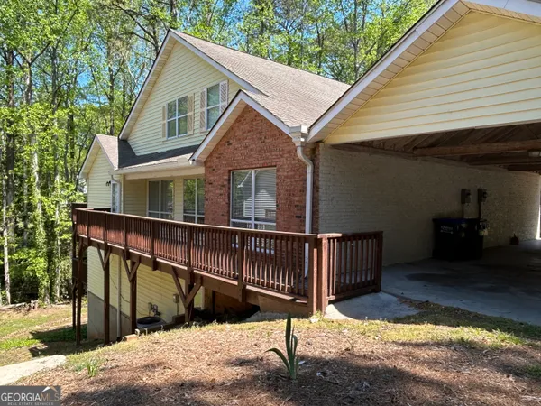$2,395 | 1016 Kathleen Court, Roswell, GA 30075