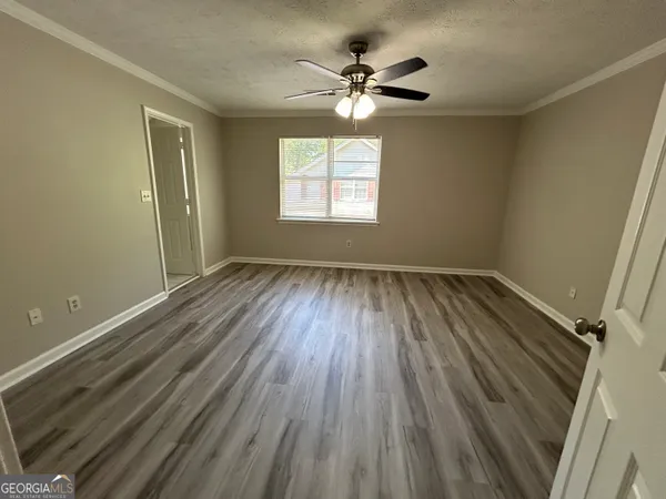 $2,395 | 1016 Kathleen Court, Roswell, GA 30075