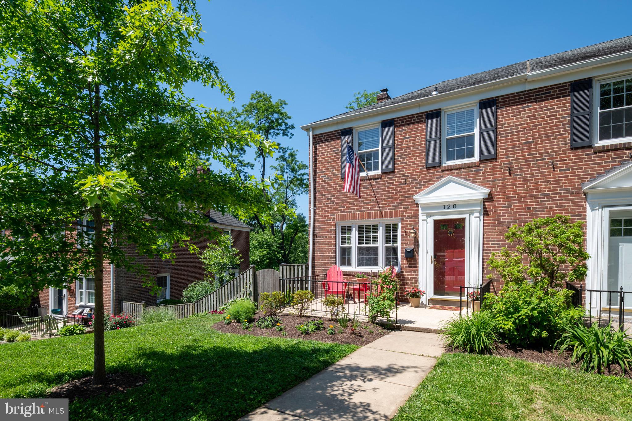 128 Stanmore Road Baltimore, MD 21212 - Photo 3 of 47