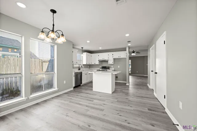 $259,900 | 13566 Parwood Avenue, Baton Rouge, LA 70816