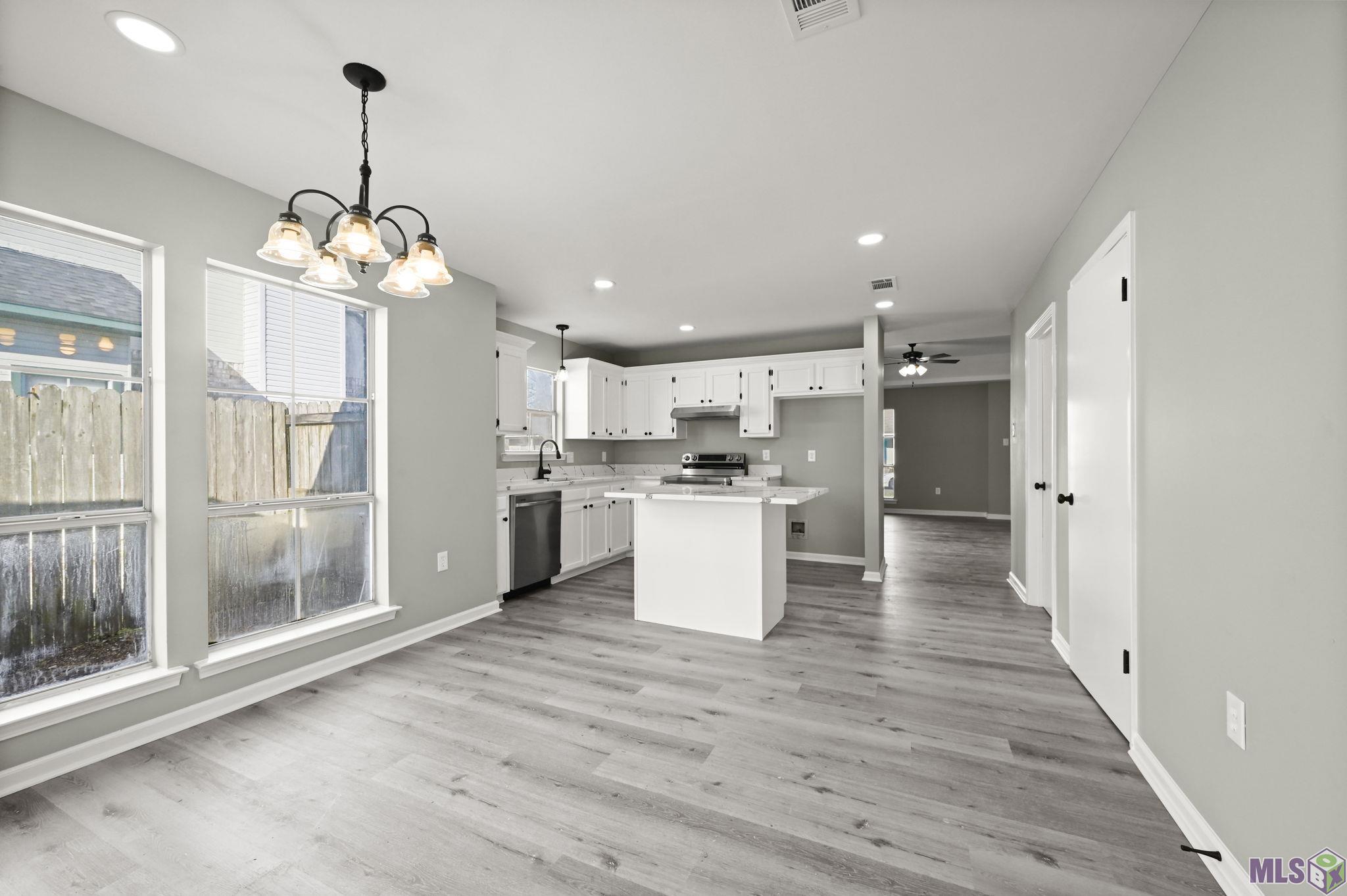 13566 Parwood Avenue Baton Rouge, LA 70816 - Photo 11 of 19