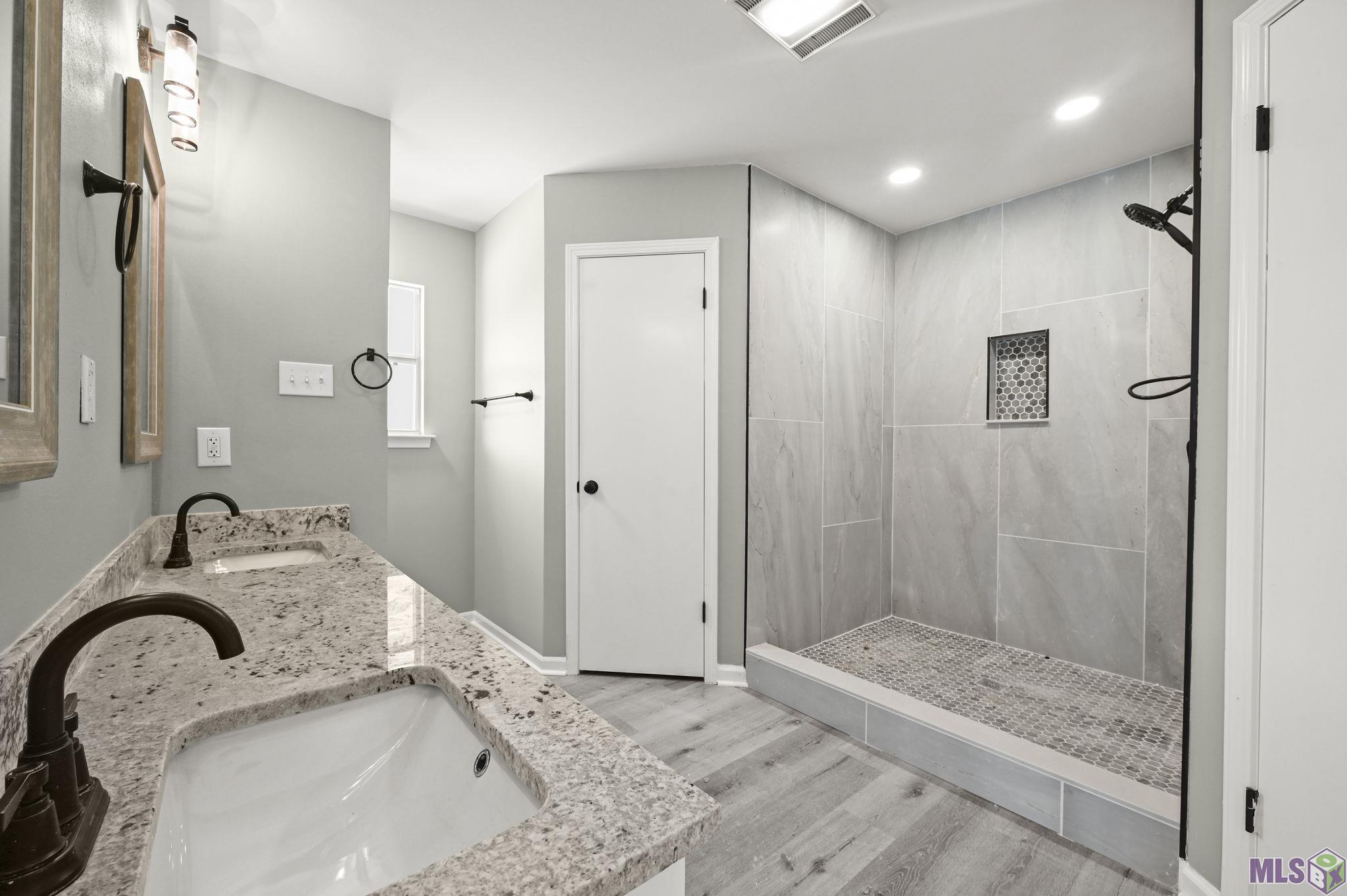 13566 Parwood Avenue Baton Rouge, LA 70816 - Photo 17 of 19