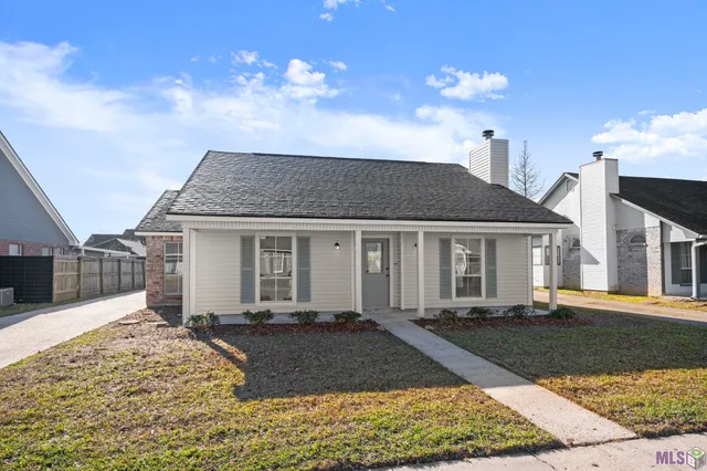 $259,900 | 13566 Parwood Avenue, Baton Rouge, LA 70816