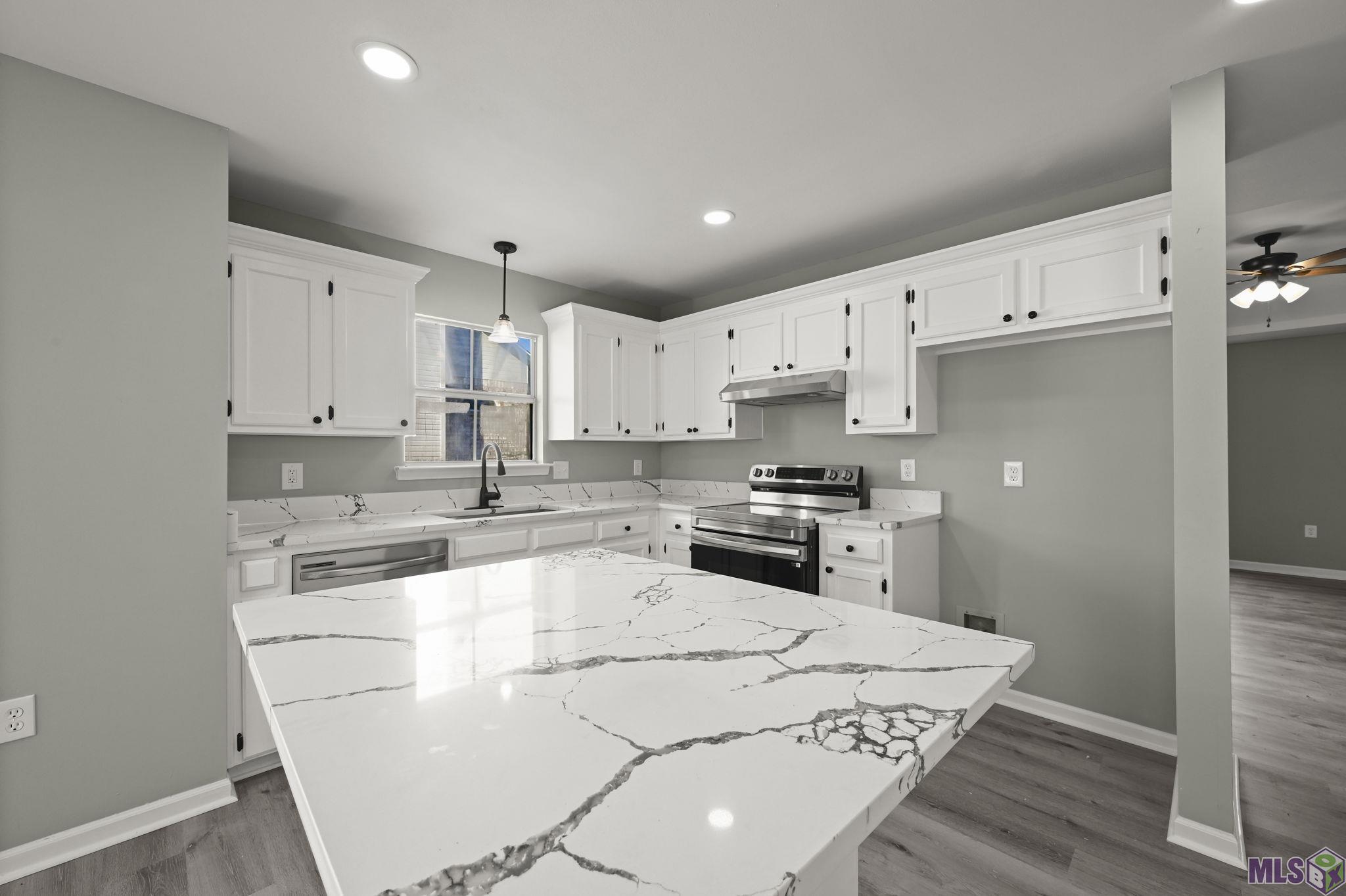 13566 Parwood Avenue Baton Rouge, LA 70816 - Photo 9 of 19