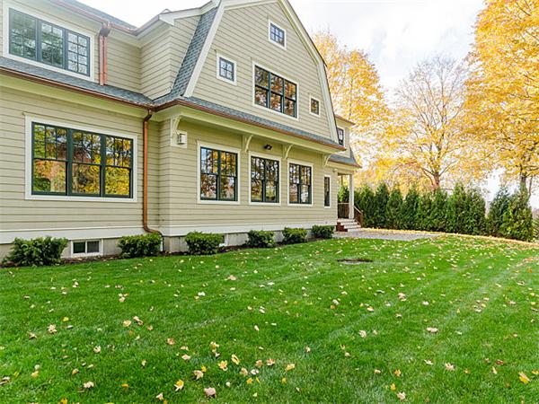 221 Windsor Road Newton, MA 02468 - Photo 27 of 30