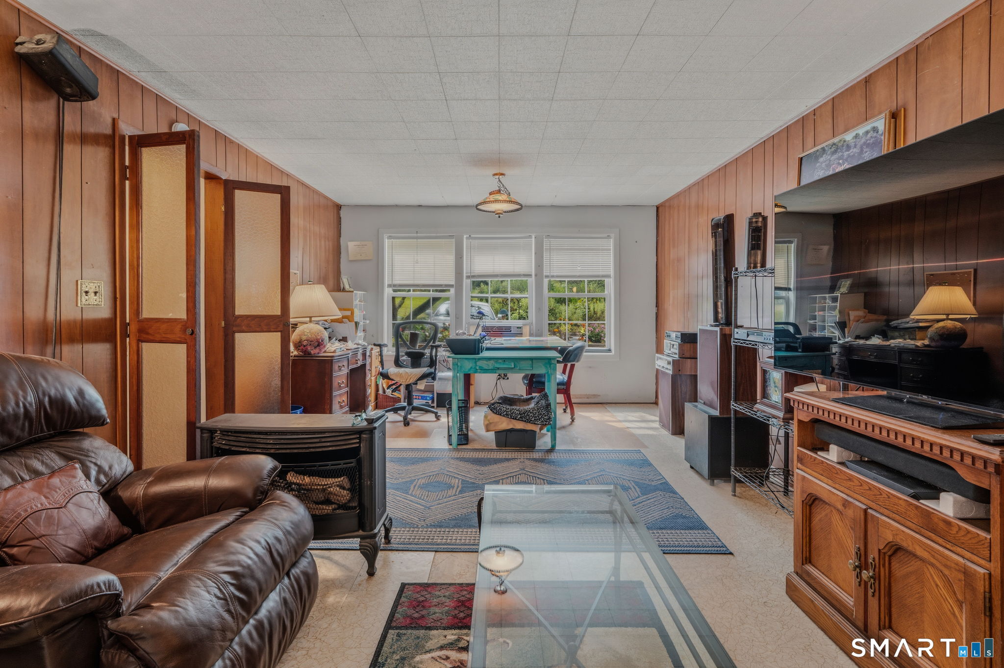 4 Marilyn Road Waterford, CT 06385 - Photo 12 of 39 Gallery Image 12