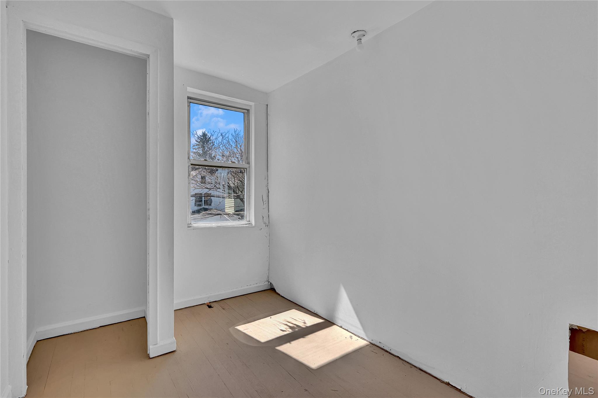 150-81 116th Road Queens, NY 11434 - Photo 7 of 22