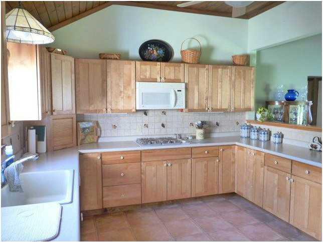 8 Mayflower Way Ellsworth, ME 04605 - Photo 5 of 35 Kitchen.