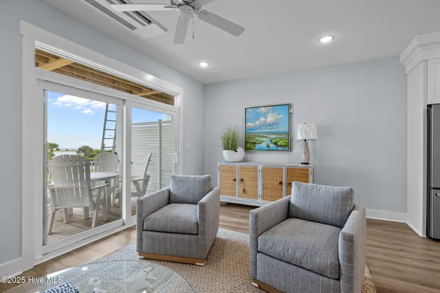 $895,000 | 200 Olde Towne Yacht Clb Drive, Unit 49, Beaufort, NC 28516