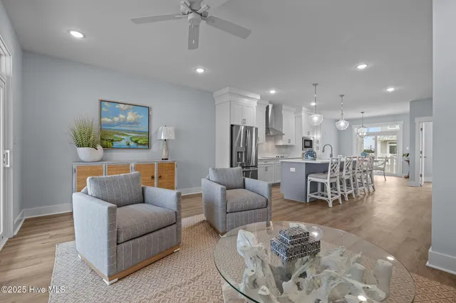 $895,000 | 200 Olde Towne Yacht Clb Drive, Unit 49, Beaufort, NC 28516