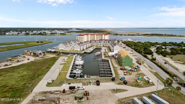 $895,000 | 200 Olde Towne Yacht Clb Drive, Unit 49, Beaufort, NC 28516