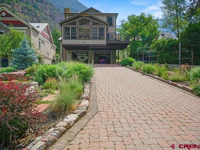 $1,495,000 | 812 4th Street, Ouray, CO 81427