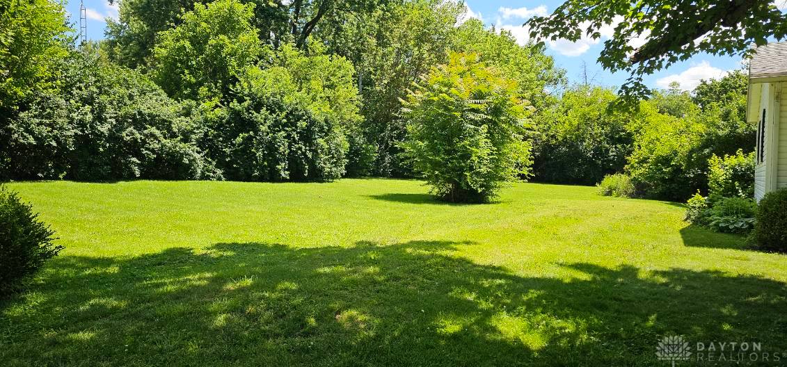 910 Aukerman Street Eaton, OH 45320 - Photo 4 of 57