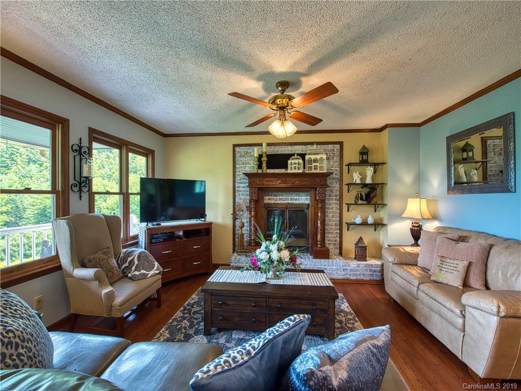 44 Kalmia Ridge Cullowhee, NC 28723 - Photo 10 of 41 Gallery Image 10