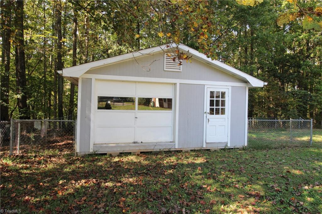 1129 Ridgecliff Drive Rural Hall, NC 27045 - Photo 15 of 17 Gallery Image 15