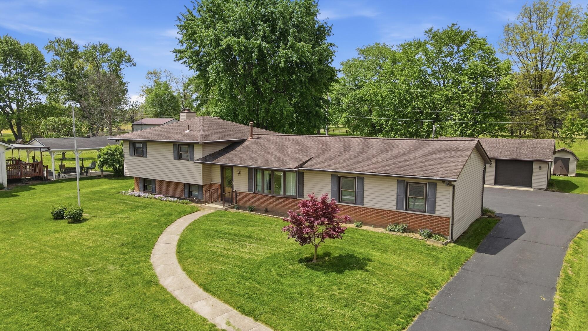 9661 Welch Road Orient, OH 43146 - Photo 1 of 55