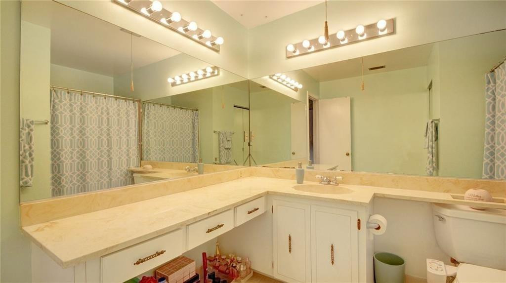 725 Banks Road, Unit 725 Margate, FL 33063 - Photo 6 of 11 Photo 6