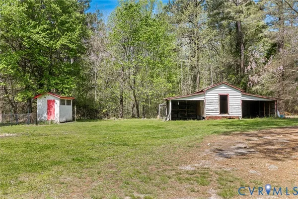 $199,000 | 9523.9527 Southampton Parkway, Drewryville, VA 23844