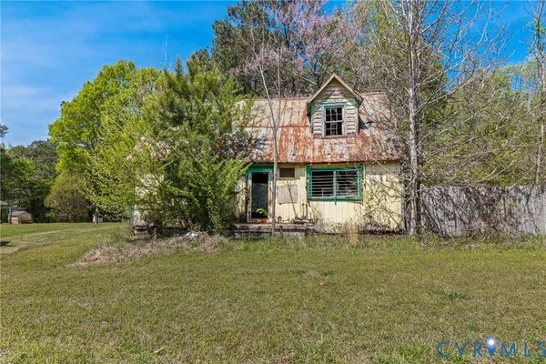 $199,000 | 9523.9527 Southampton Parkway, Drewryville, VA 23844