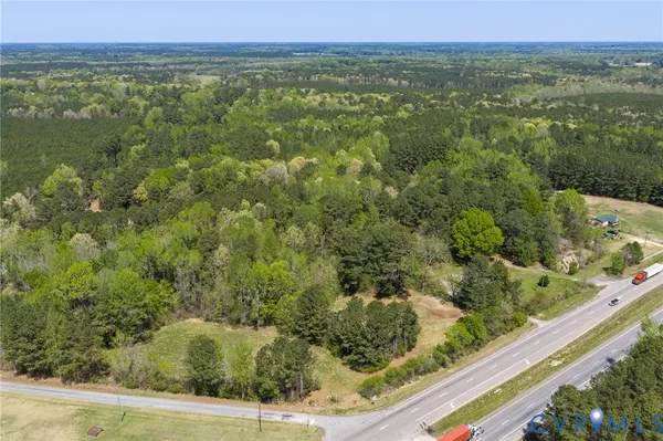 $199,000 | 9523.9527 Southampton Parkway, Drewryville, VA 23844