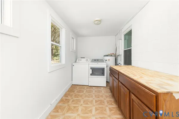$199,000 | 9523.9527 Southampton Parkway, Drewryville, VA 23844