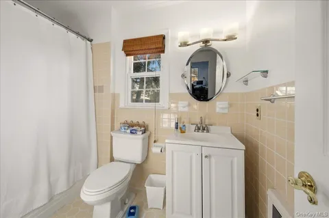 $950,000 | 144 Bell Road, Scarsdale, NY 10583