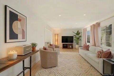 $950,000 | 144 Bell Road, Scarsdale, NY 10583