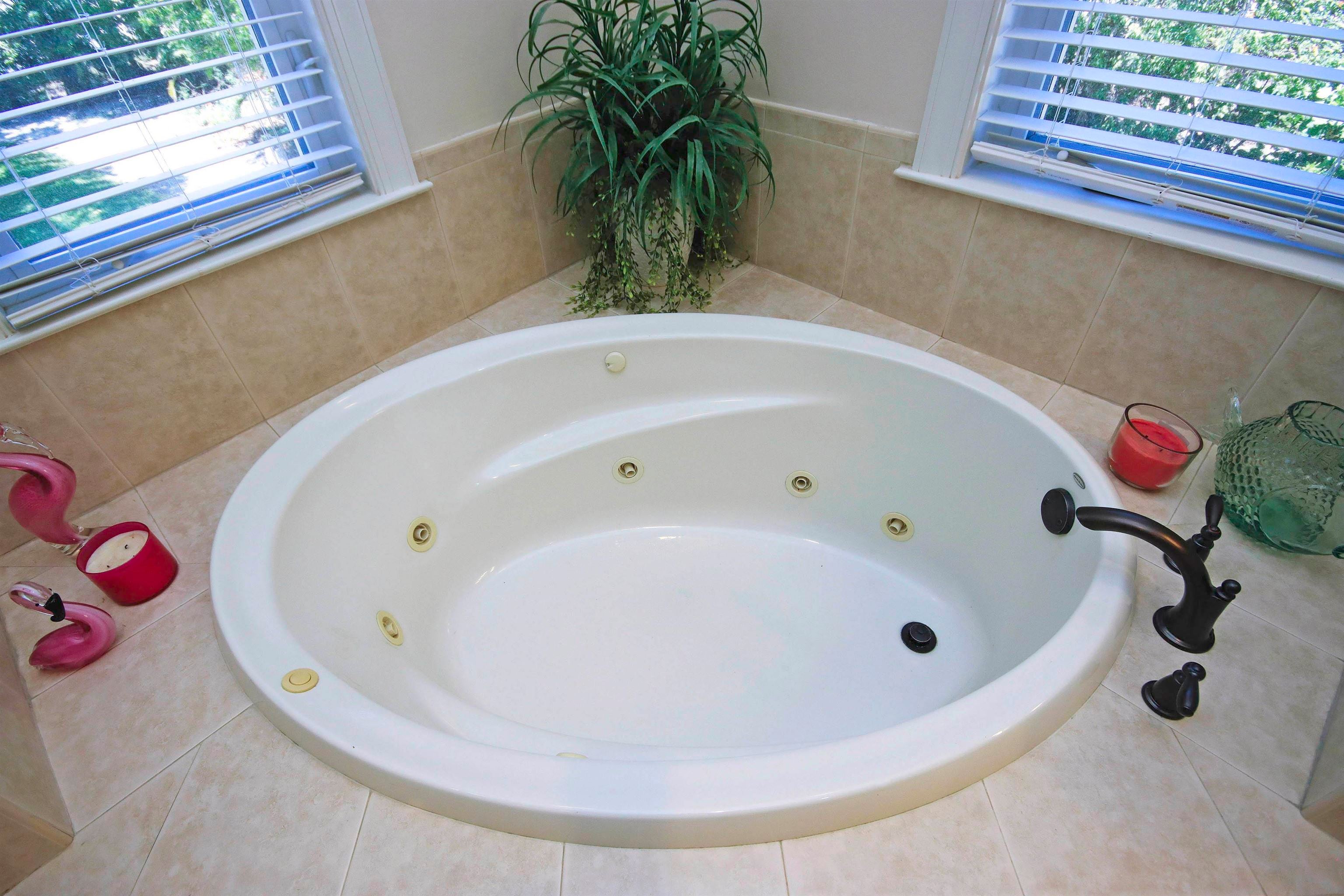 1066 Bailey Road Sanibel, FL 33957 - Photo 22 of 48 Gallery Image 22