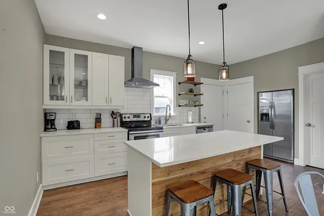 $389,900 | 827 East Minnesota Street, Indianapolis, IN 46203