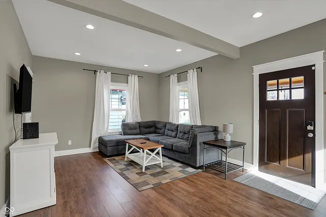 $389,900 | 827 East Minnesota Street, Indianapolis, IN 46203