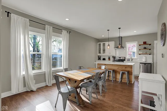 $389,900 | 827 East Minnesota Street, Indianapolis, IN 46203