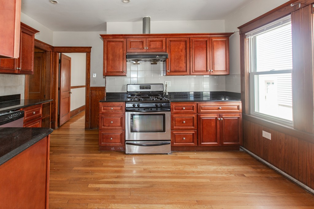 32-34 Murray Hill Road Boston, MA 02131 - Photo 5 of 16 Gallery Image 5