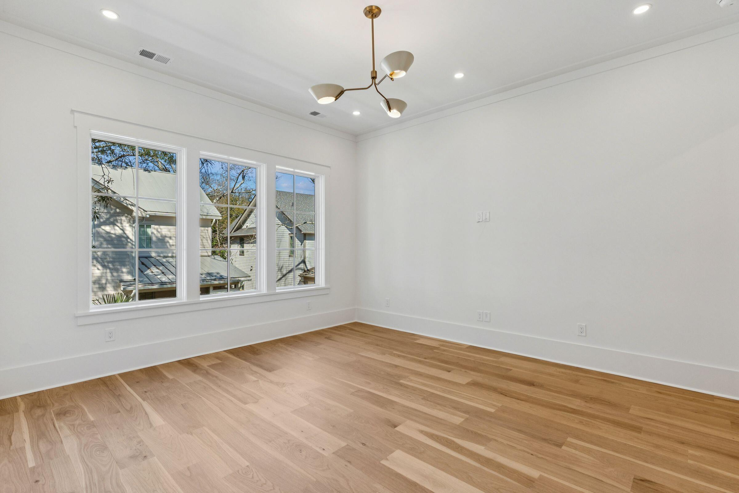 740 Atlantic Street Mount Pleasant, SC 29464 - Photo 53 of 83 740 Atlantic-KeenEyeMarketing-053