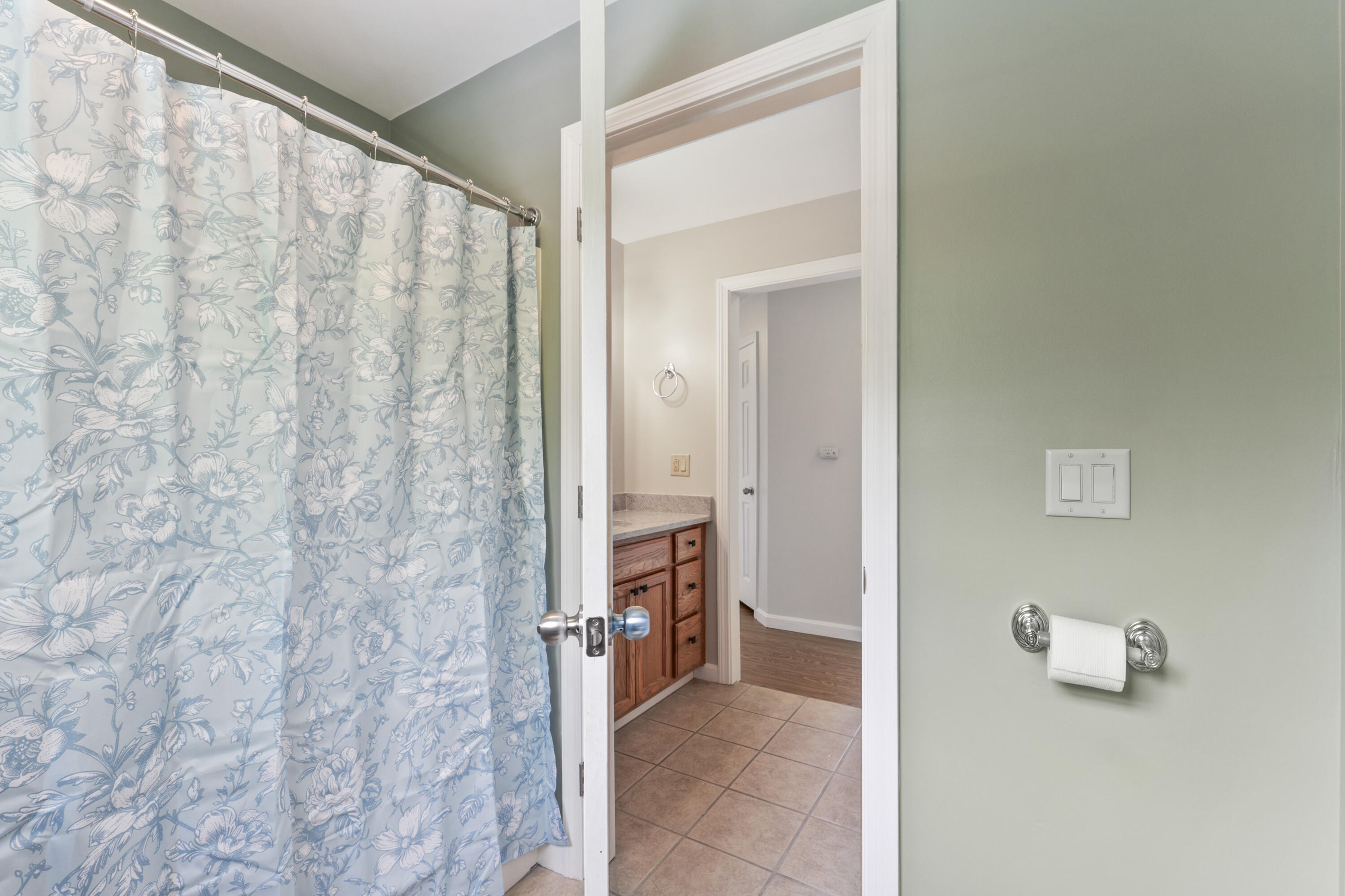 9 Tyrawley Road Farmingdale, ME 04344 - Photo 29 of 57 Second Floor Bath 3