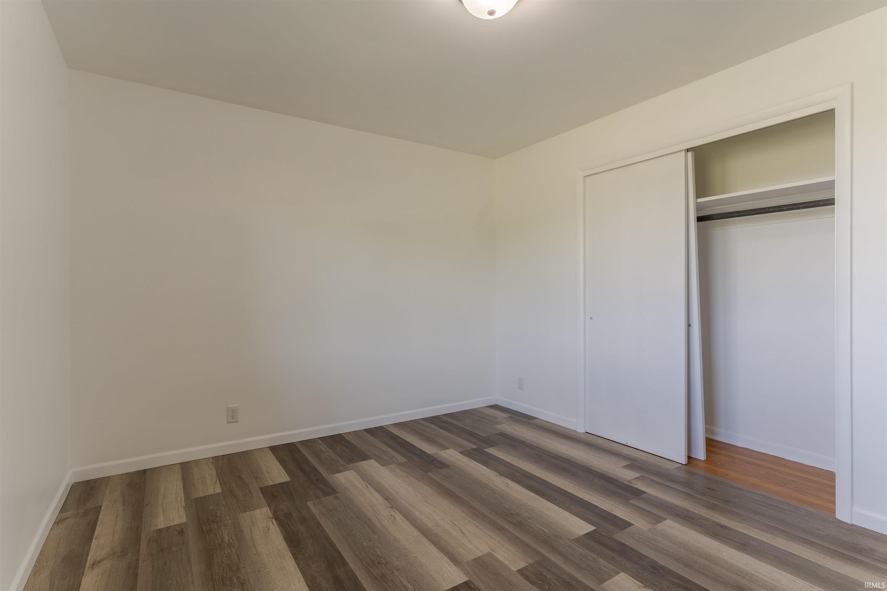 5400 Weaver Road Evansville, IN 47711 - Photo 13 of 35