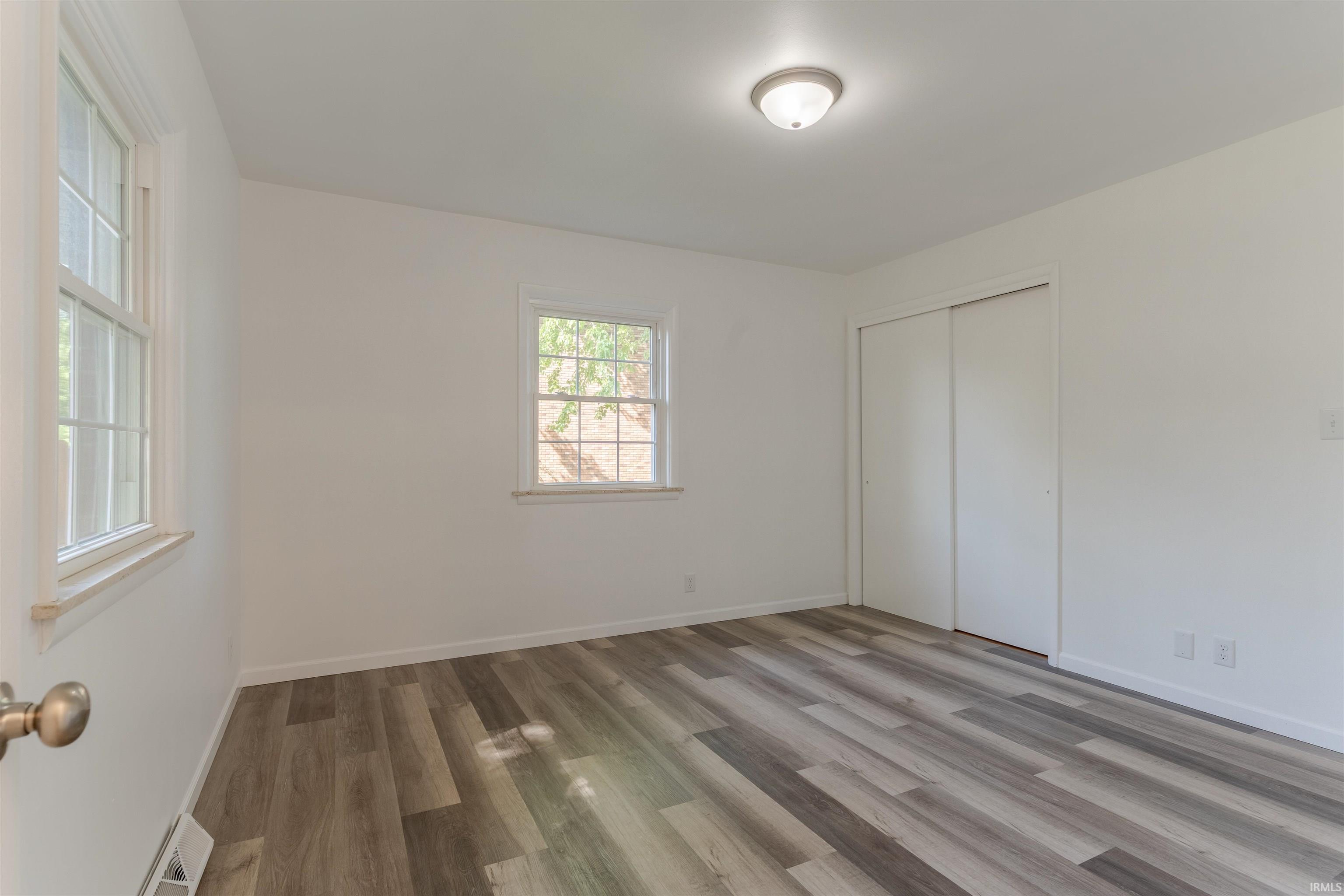 5400 Weaver Road Evansville, IN 47711 - Photo 18 of 35