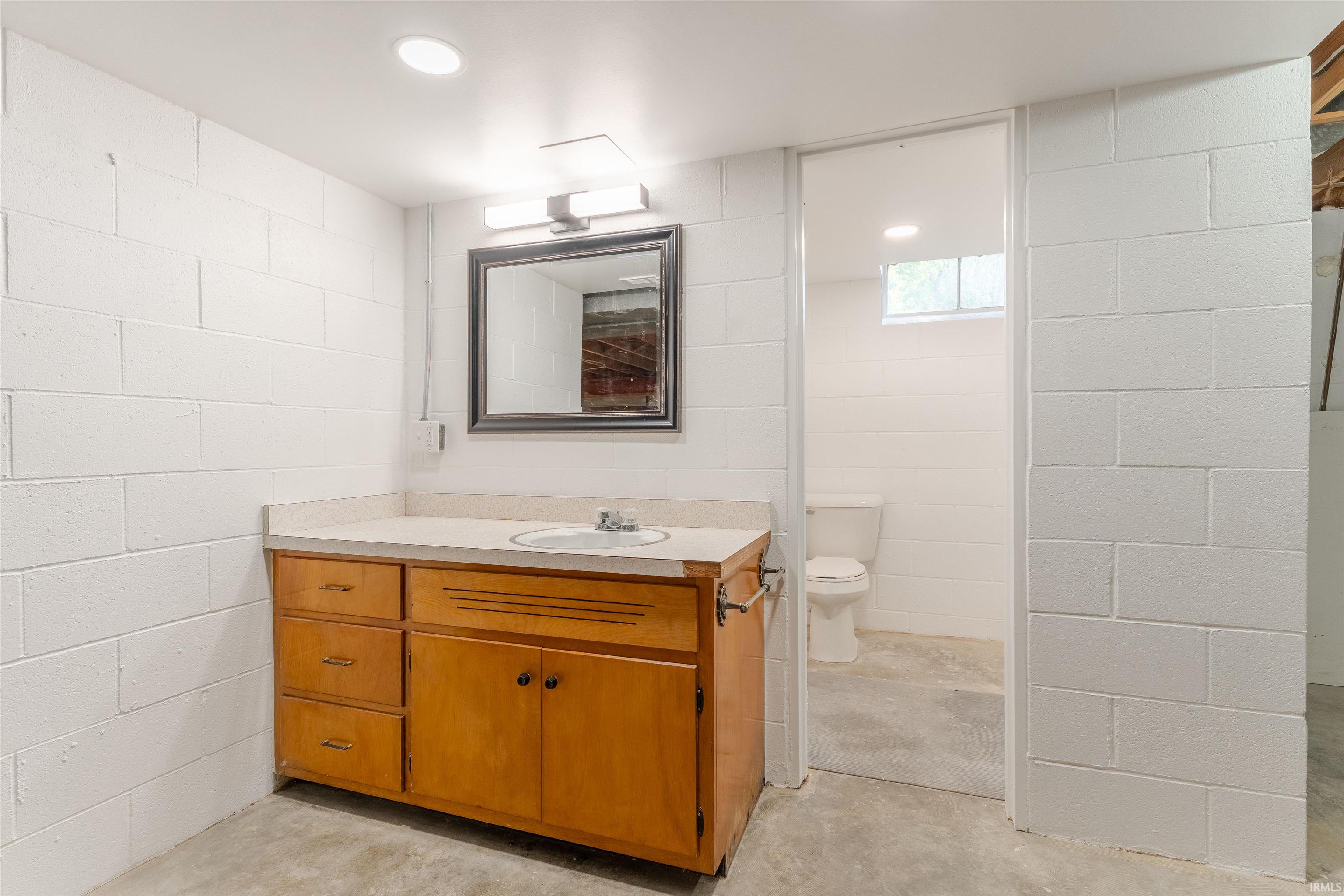 5400 Weaver Road Evansville, IN 47711 - Photo 20 of 35