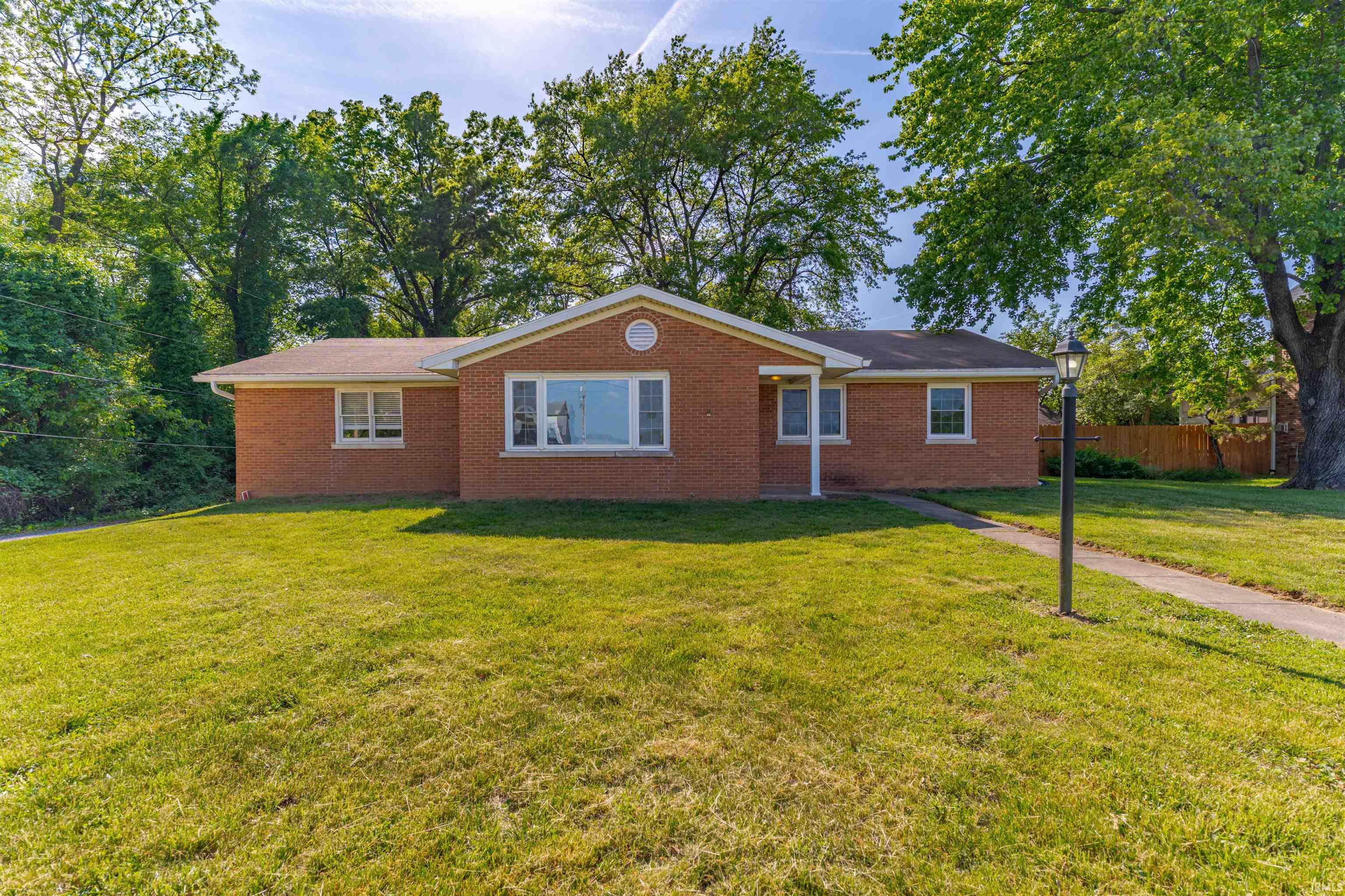 5400 Weaver Road Evansville, IN 47711 - Photo 2 of 35