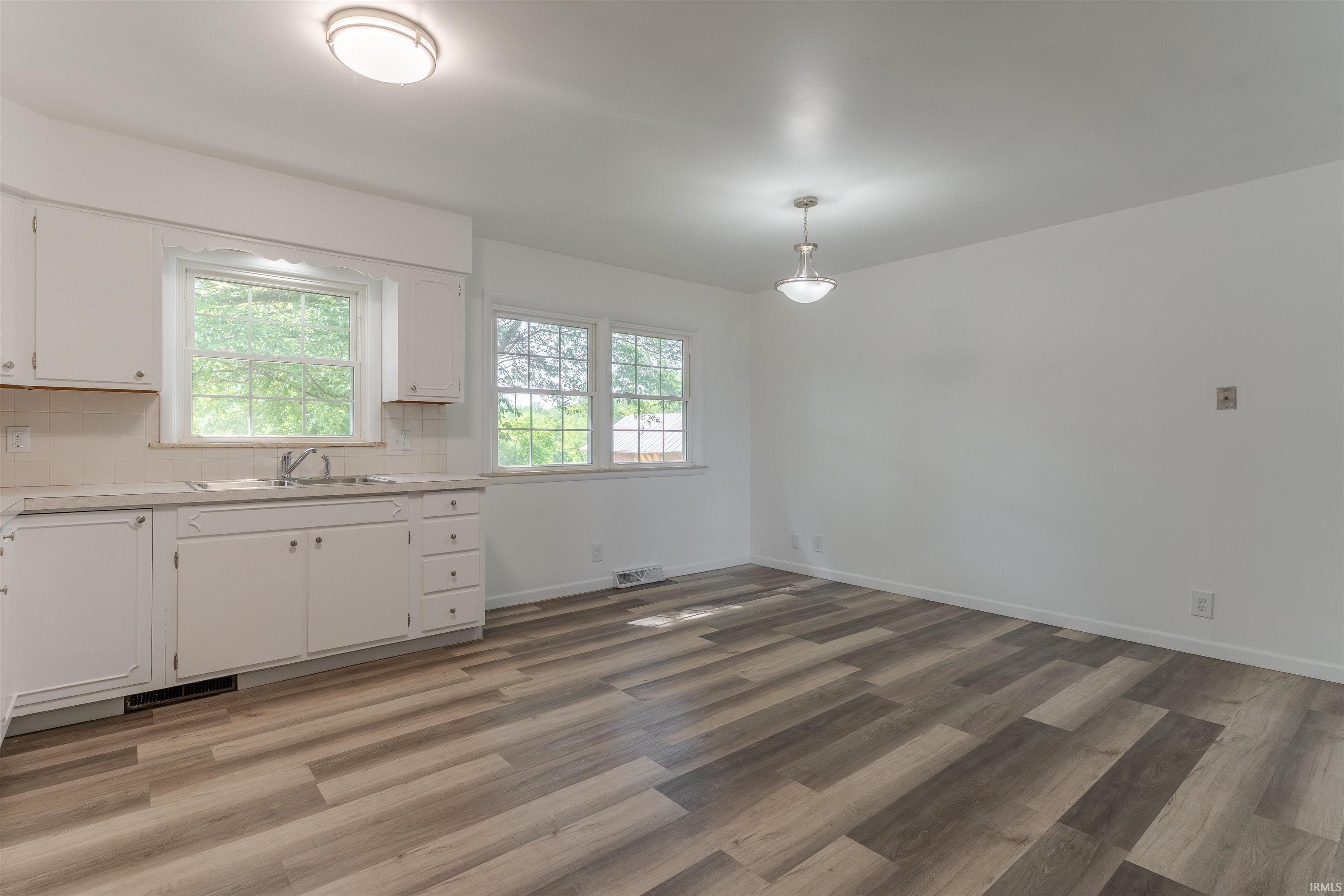 5400 Weaver Road Evansville, IN 47711 - Photo 10 of 35