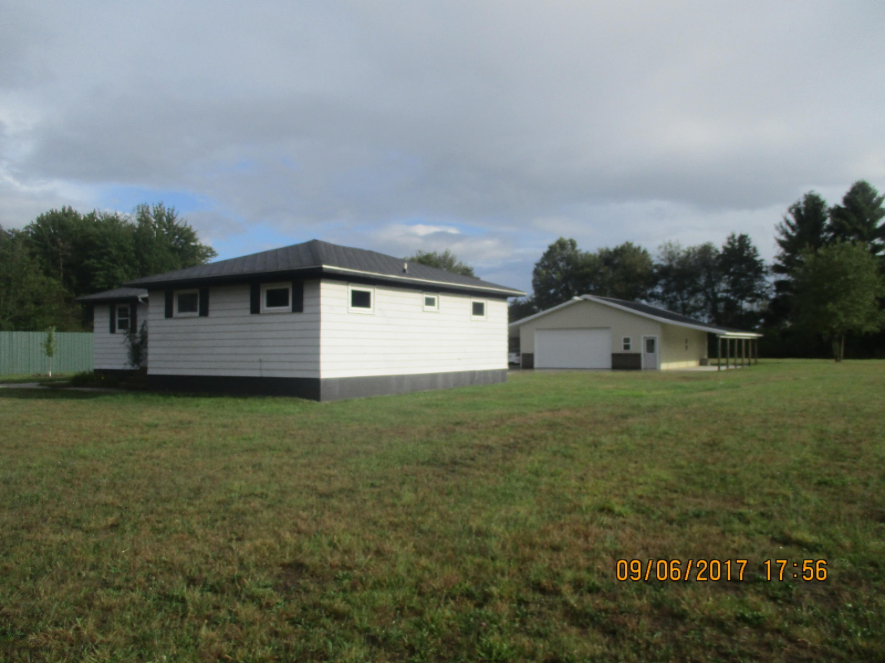 7397 Hall Road Muskegon, MI 49442 - Photo 24 of 38 IMG_2421