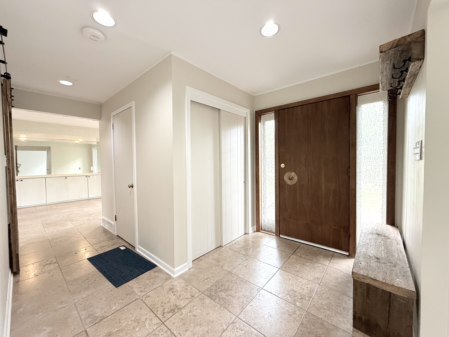 206 Julie Drive Kankakee, IL 60901 - Photo 3 of 38