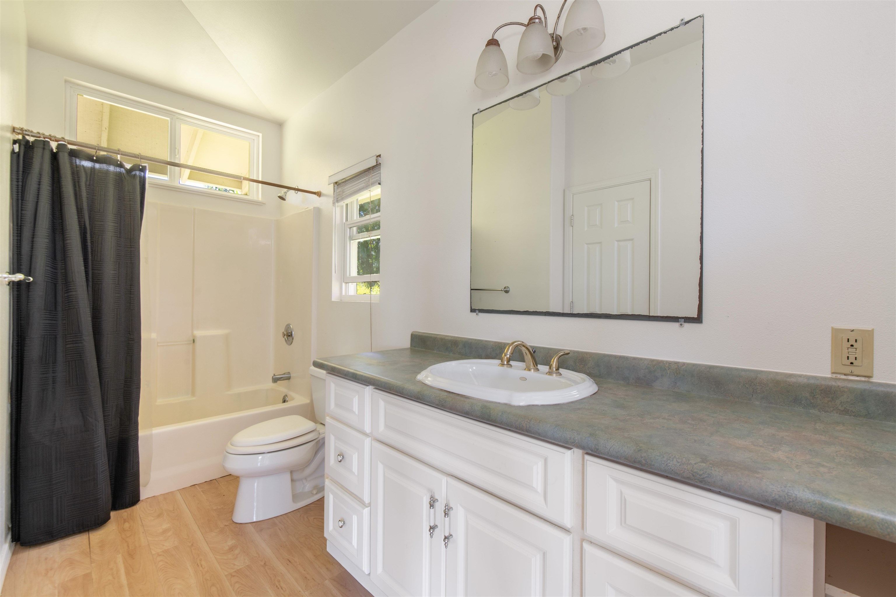 601 North Honokala Road, Unit B Haiku, HI 96708 - Photo 17 of 38