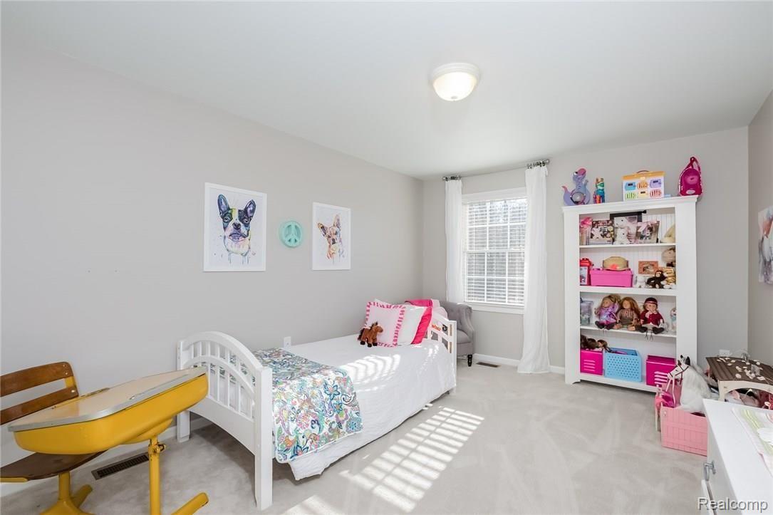 1585 Trinity Road Canton, MI 48187 - Photo 36 of 56 042-Bedroom-5128615-medium.jpg
