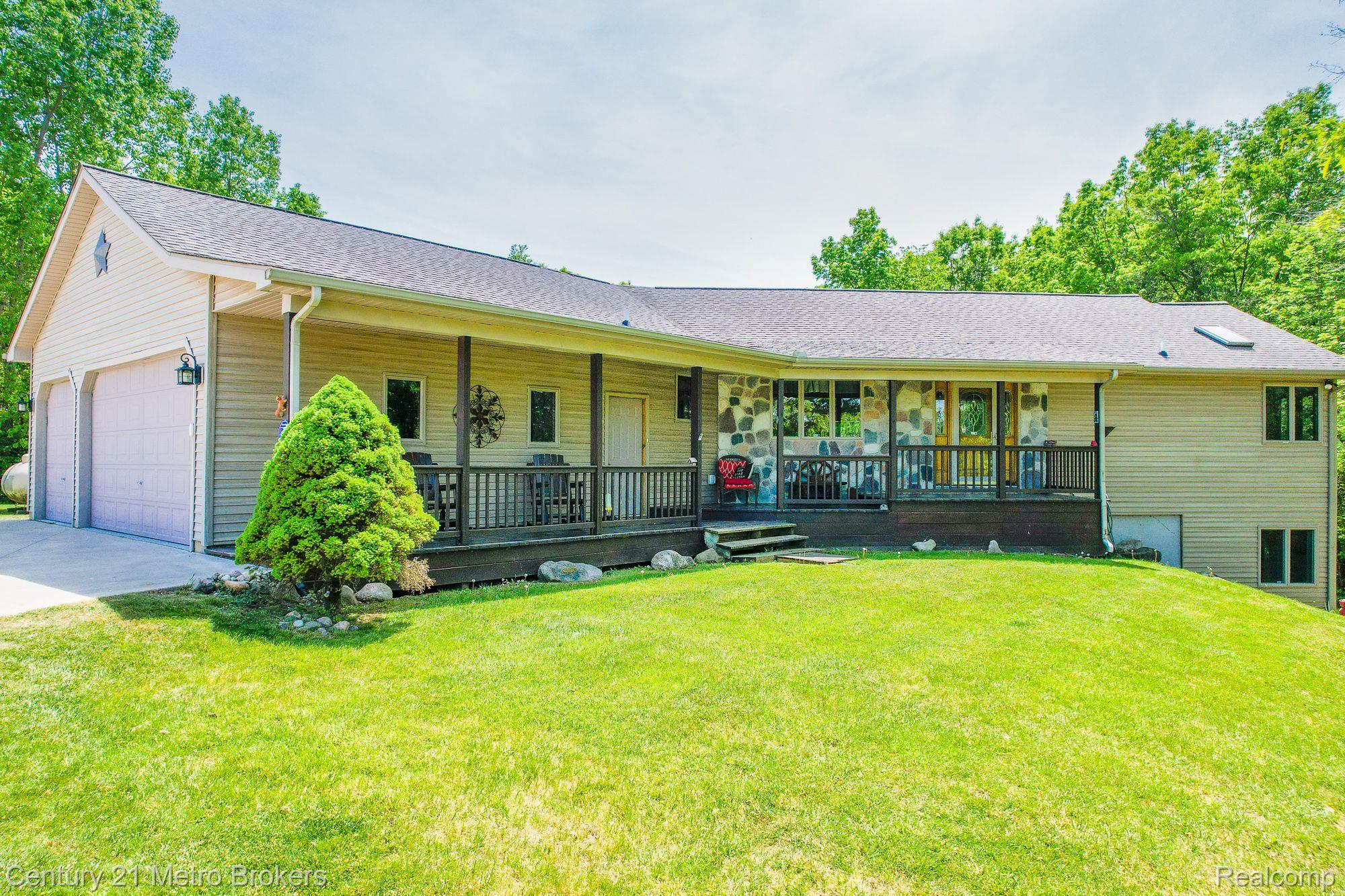 5851 Lippincott Road Lapeer, MI 48446 - Photo 12 of 44 Gallery Image 12